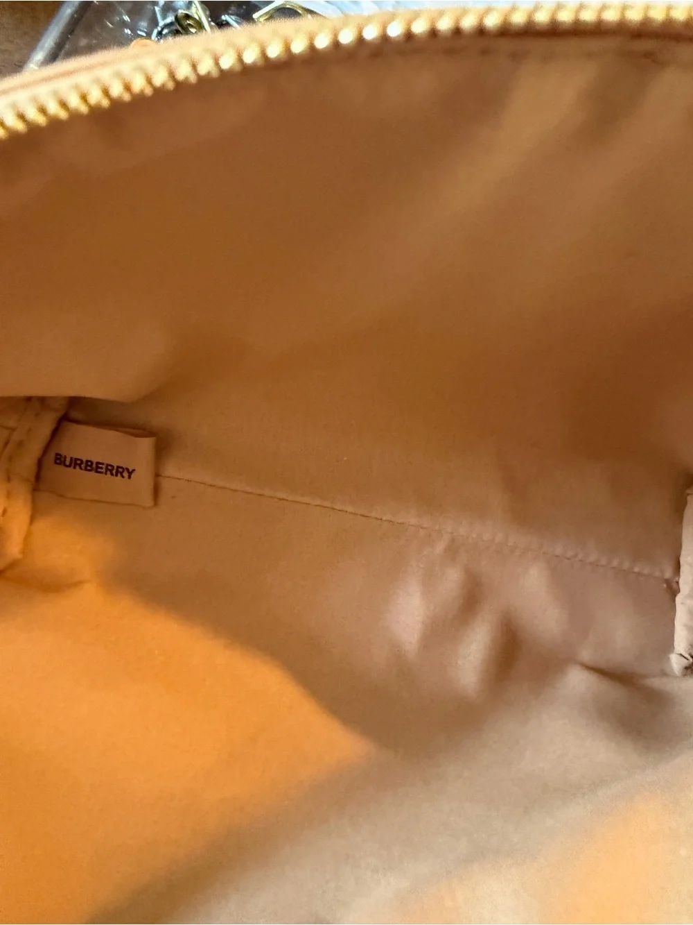 Burberry Cosmetic Bag GWP item 9.5